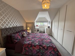 MASTER BEDROOM A- click for photo gallery